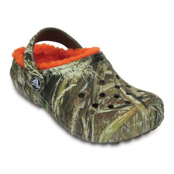 camo winter crocs